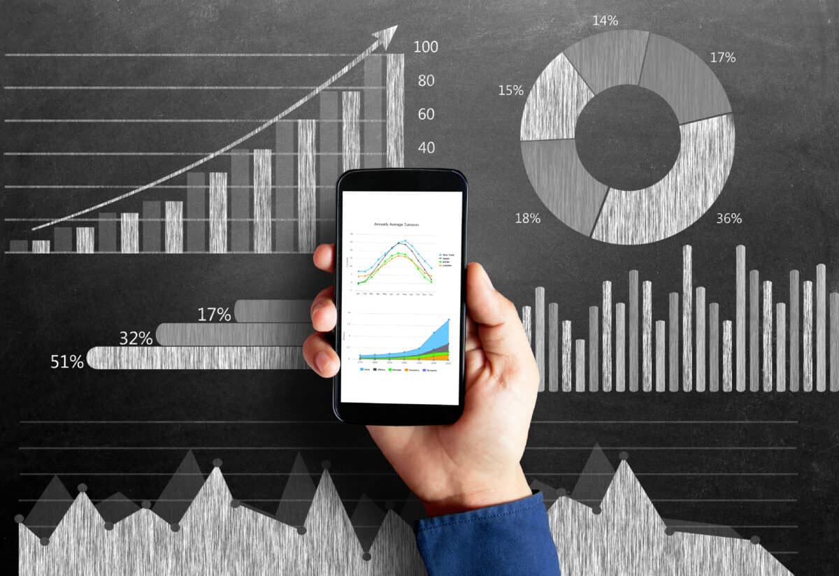 How Splitting $30,000 Across 3 TSX Stocks Could Generate $2,820 in Annual Dividend Income